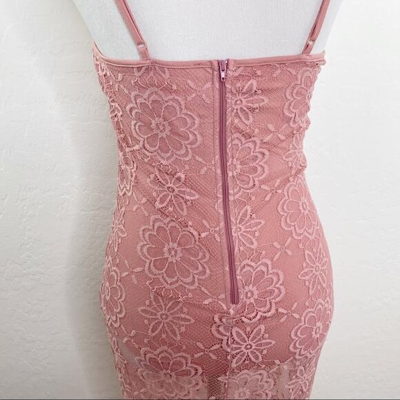 Banjul Blush Mauve Pink Lace Overlay Lined Cami Bodysuit Dress Medium - Picture 7 of 10